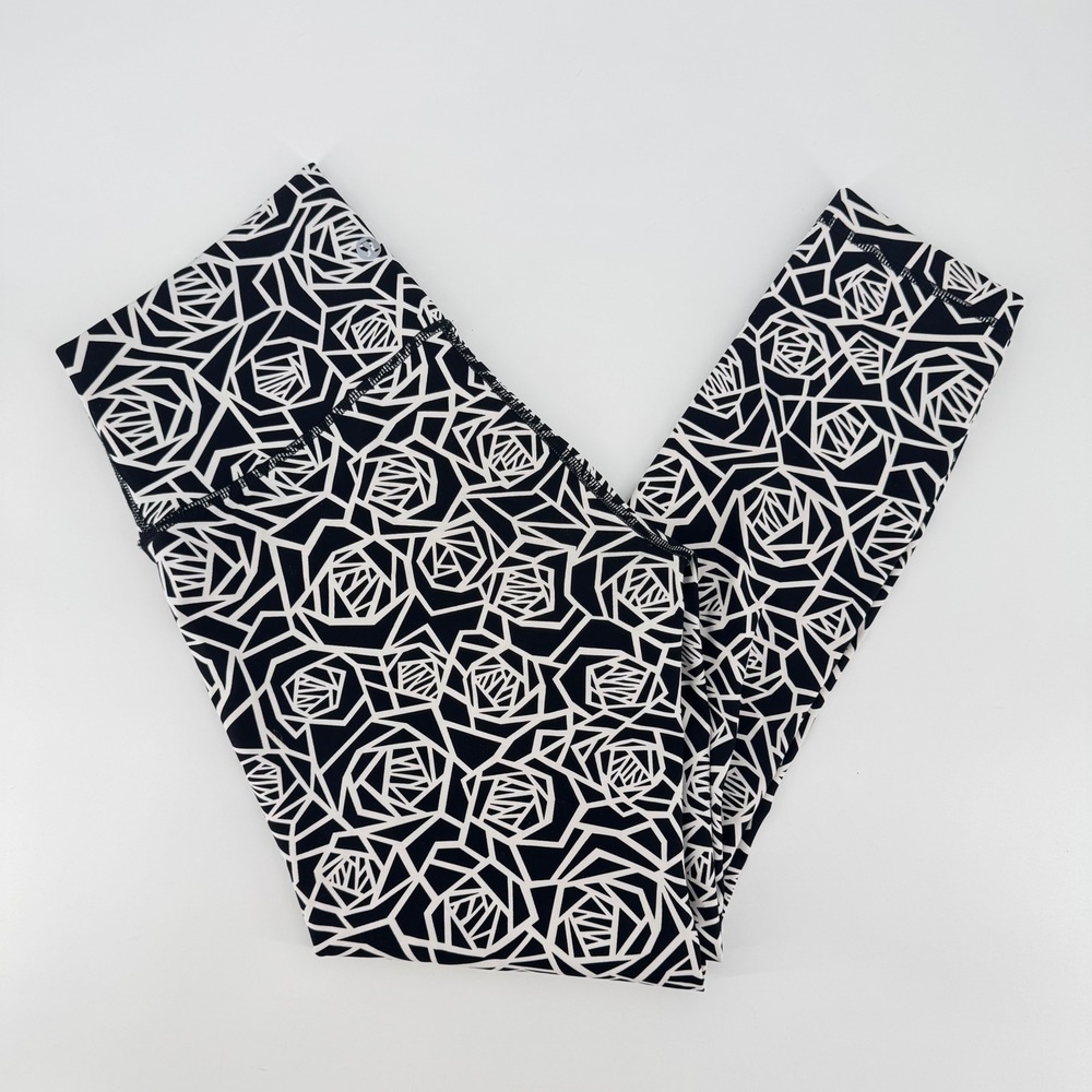 Lululemon Speed Tight IV Posey White Black Print Leggings Size 8